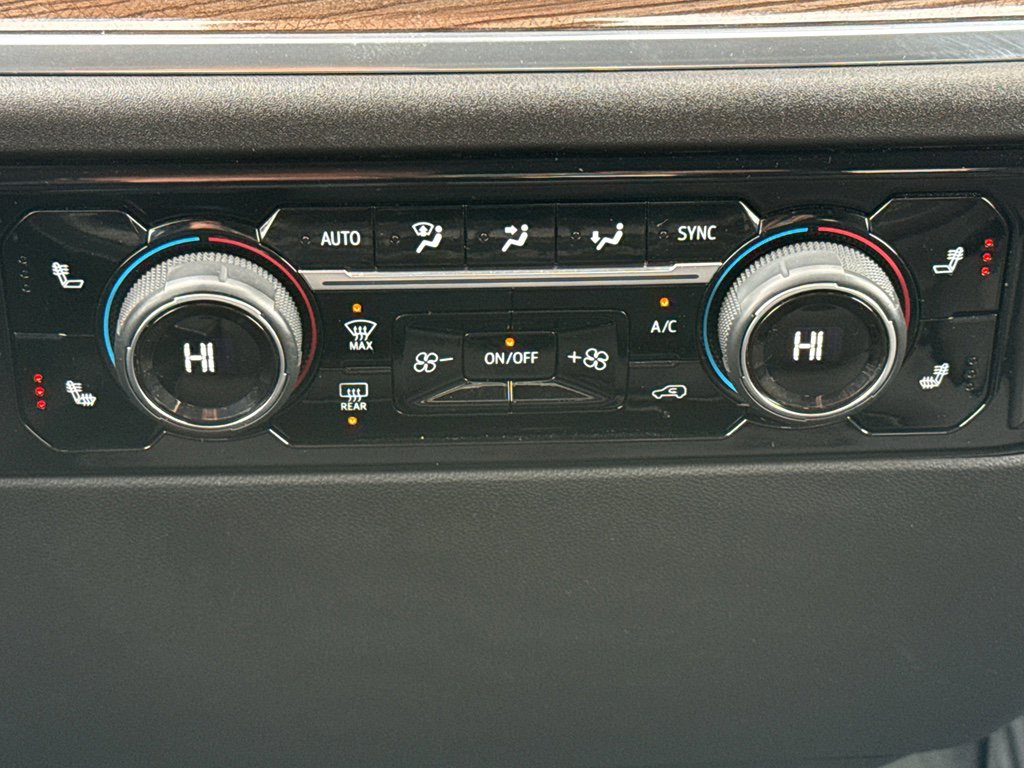 Used 2025 Chevrolet Silverado 1500 LT image 41