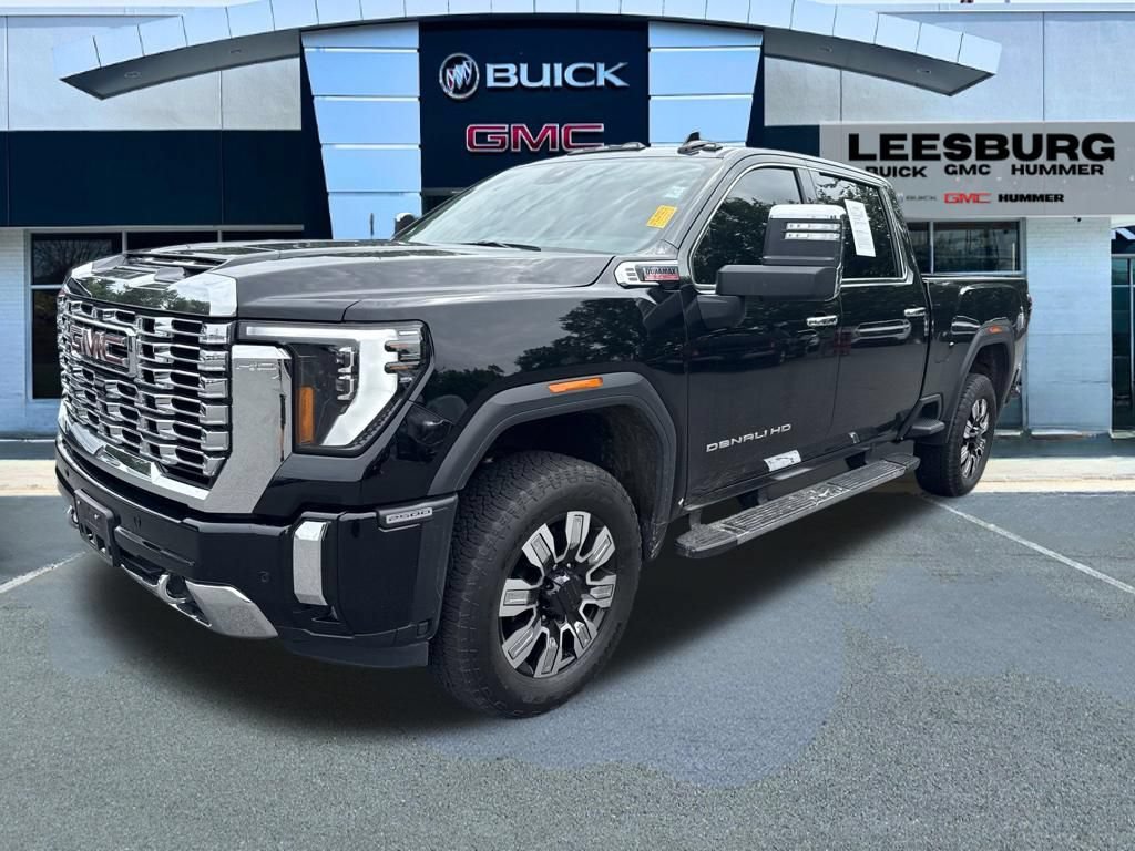 Used 2024 GMC Sierra 2500 Denali w/ Denali Reserve Package AWD/4WD image 3