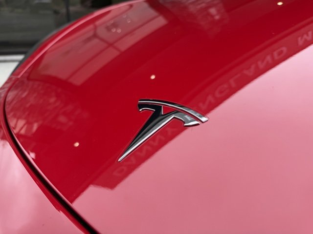 Used 2022 Tesla Model Y Performance image 21