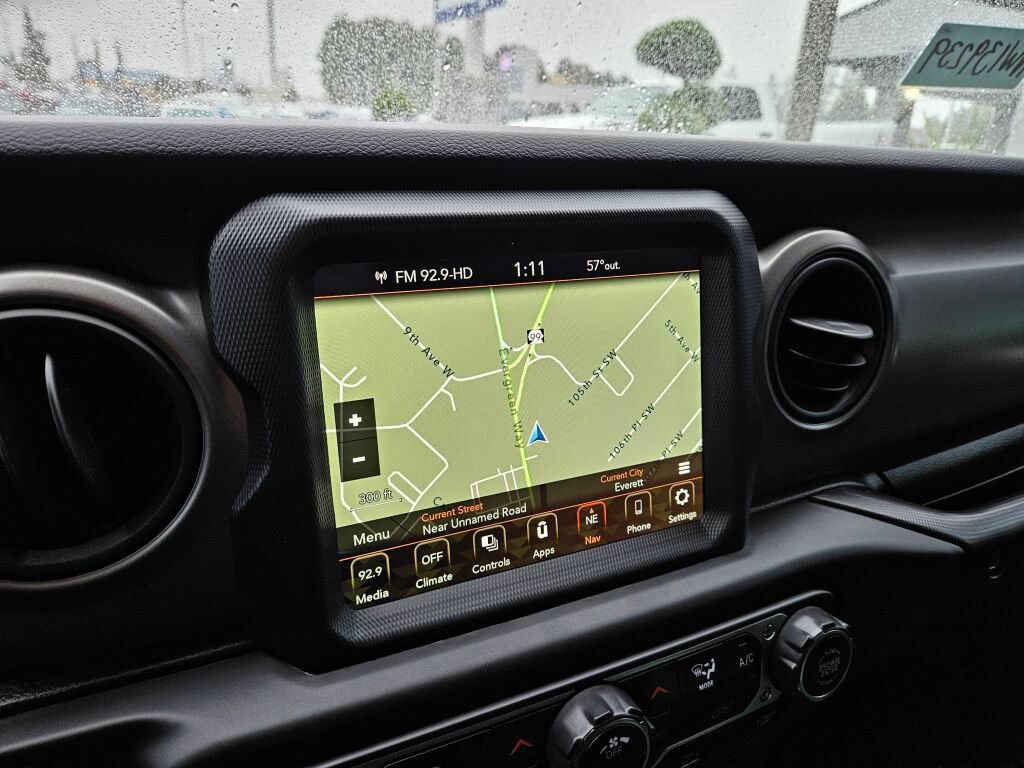 Used 2022 Jeep Wrangler Unlimited Sport AWD/4WD image 25