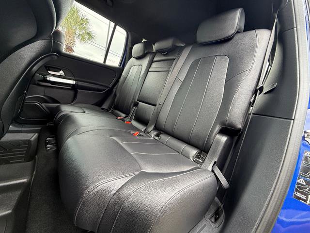 Used 2021 Mercedes-Benz GLB 250 image 11