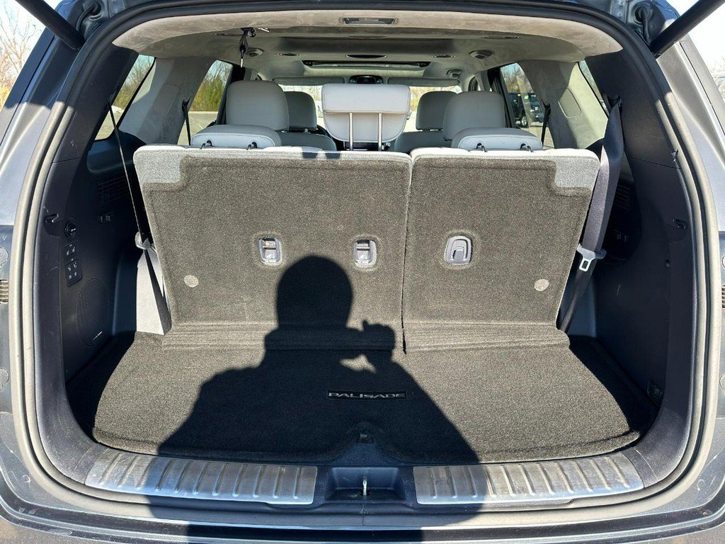 Used 2022 Hyundai Palisade Calligraphy image 5