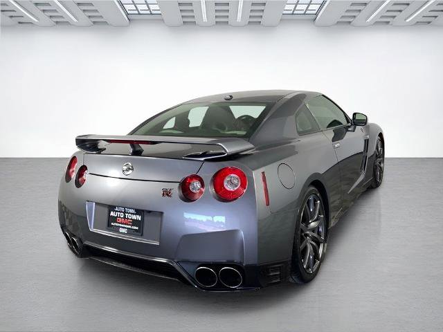 Used 2013 Nissan GT-R Premium AWD/4WD image 3