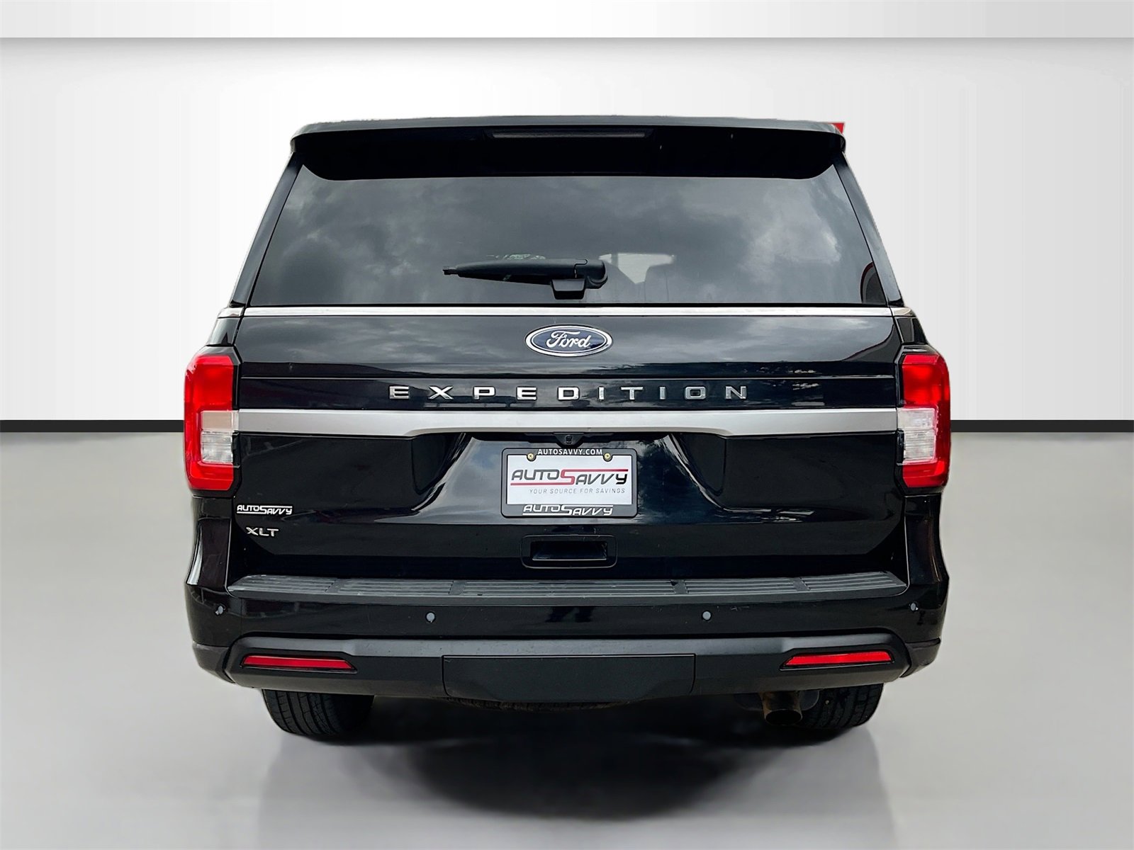 Used 2024 Ford Expedition XLT image 6