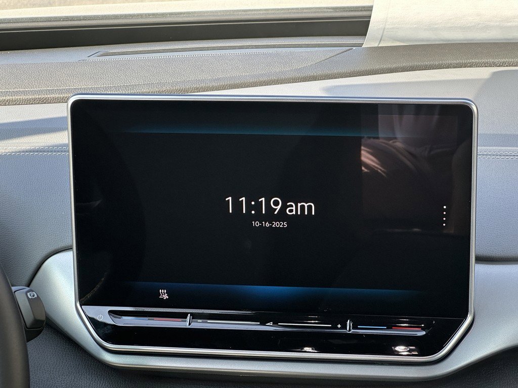 New 2025 Volkswagen ID.4 Pro AWD/4WD image 11