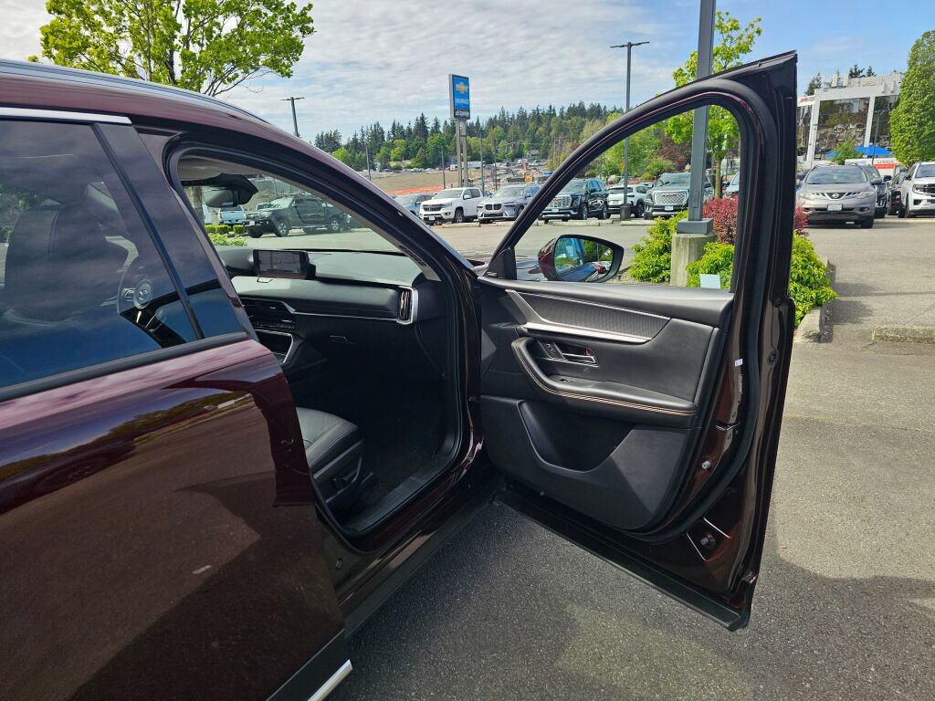 Certified 2024 MAZDA CX-90 Plug-In Hybrid w/ Premium Pkg AWD/4WD image 31