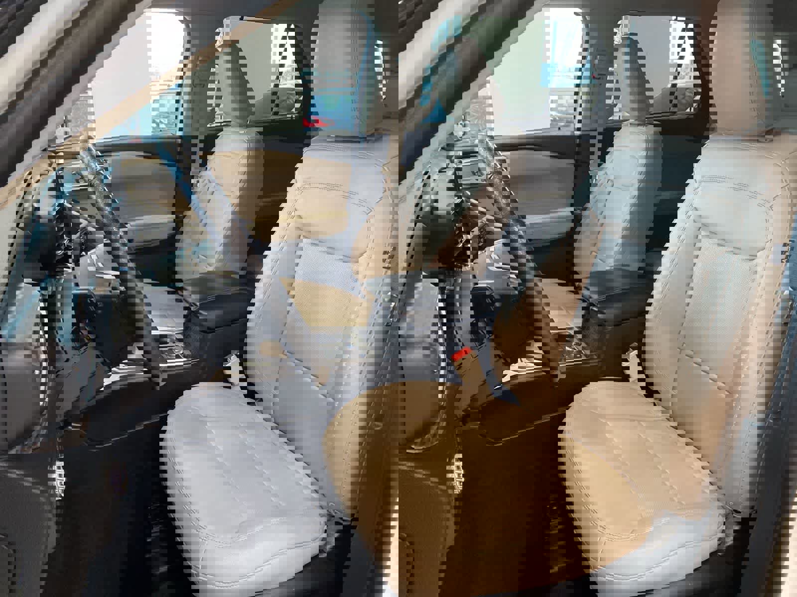 Used 2021 Ford Explorer Limited image 11