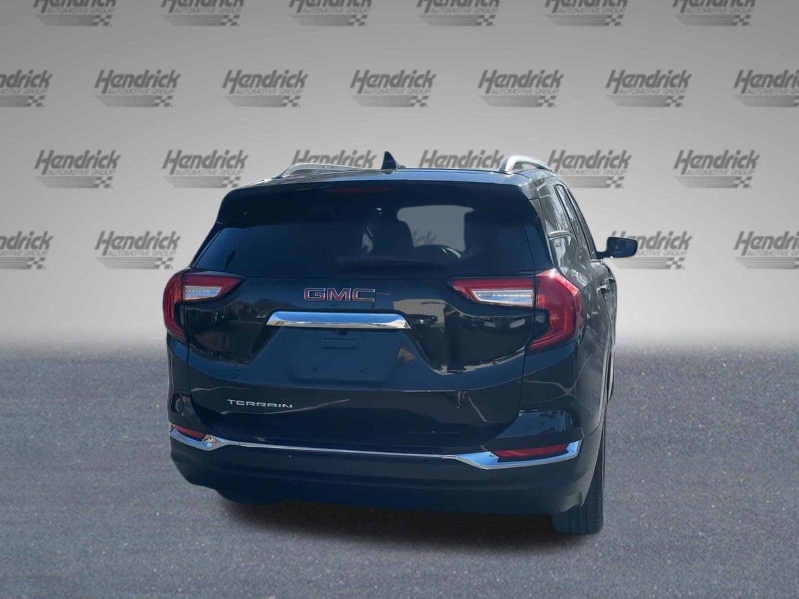 Used 2022 GMC Terrain SLT w/ LPO, Floor Liner Package image 42