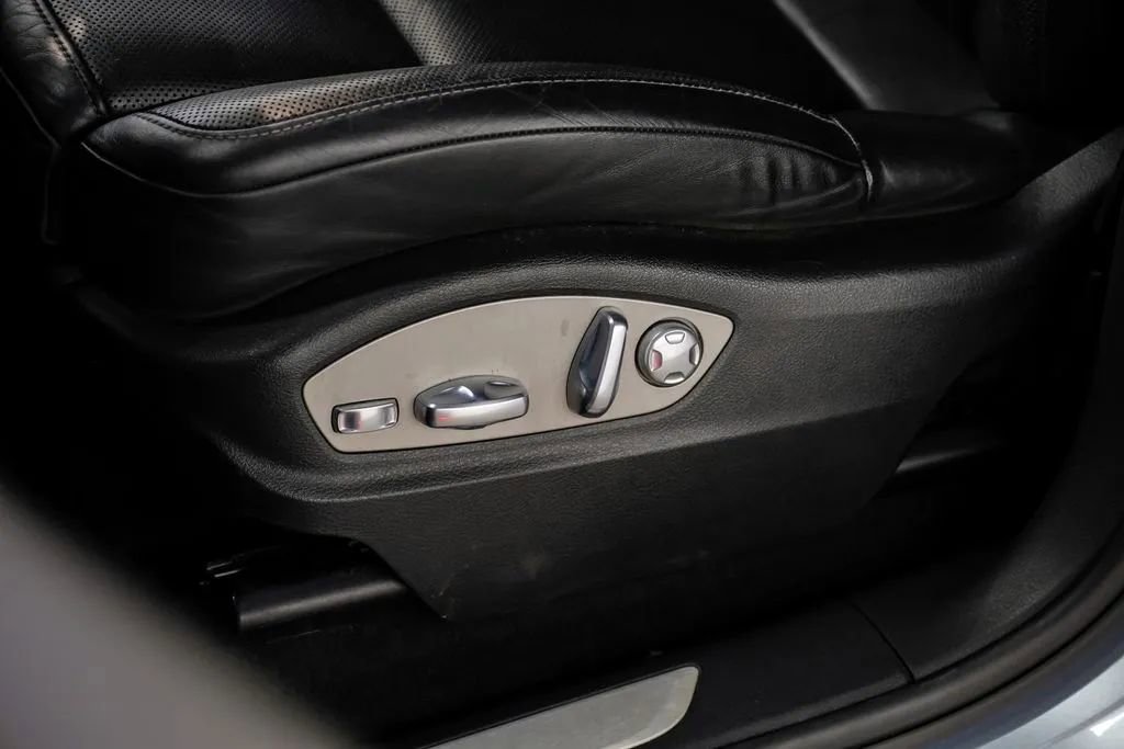 Used 2017 Porsche Macan S AWD/4WD image 40