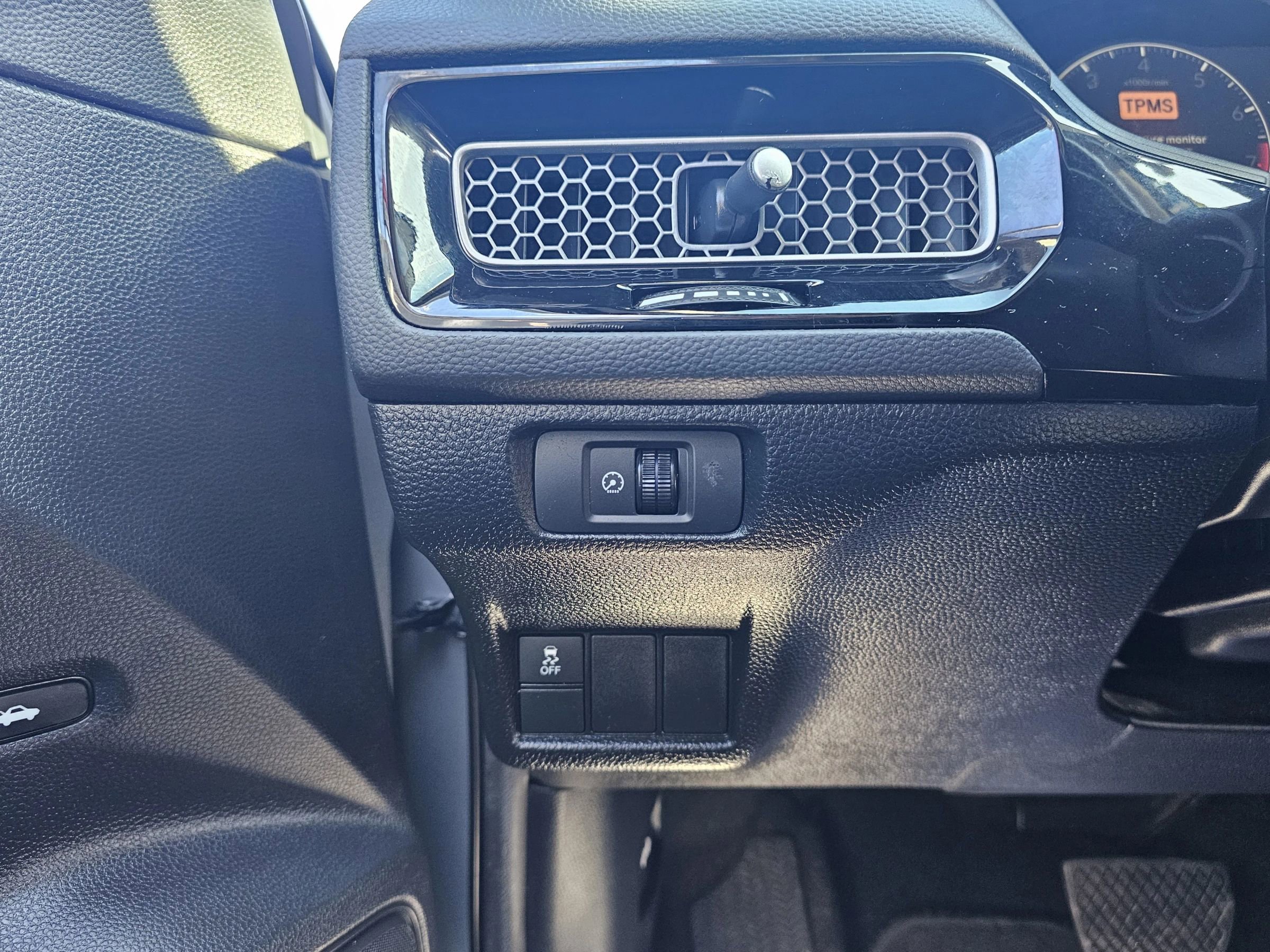 Used 2025 Honda Civic LX image 30