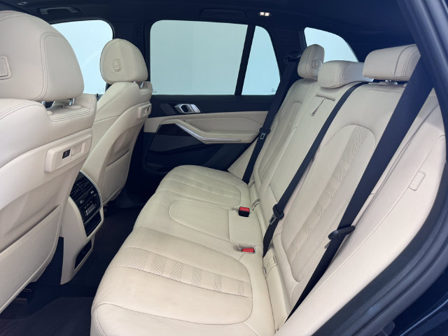 Used 2021 BMW X5 sDrive40i w/ Premium Package RWD image 21