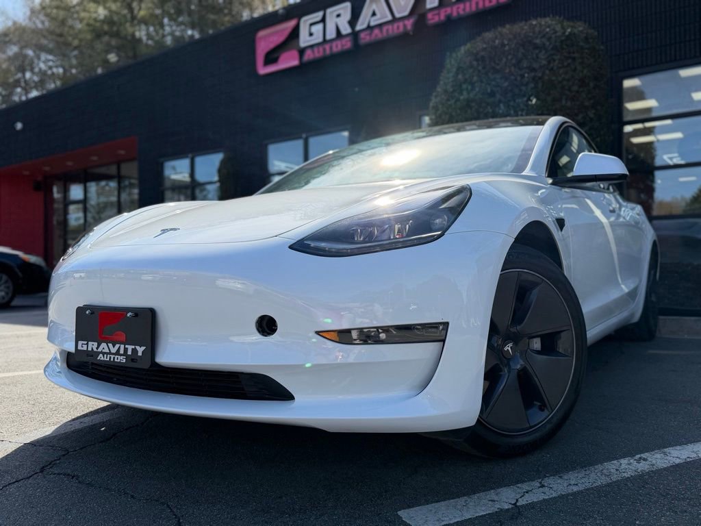 Used 2023 Tesla Model 3 Standard Range RWD image 2