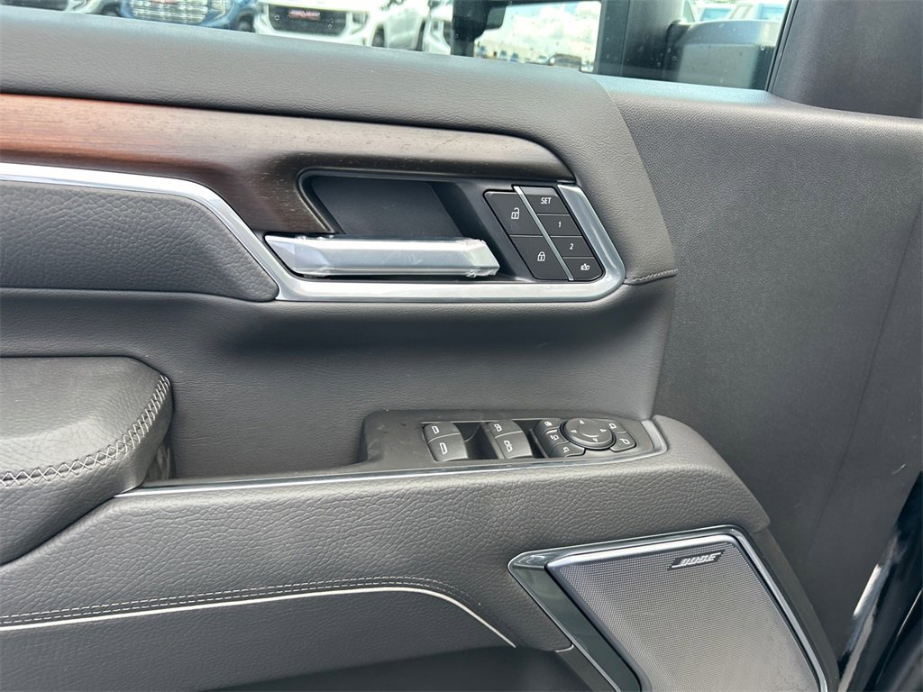 New 2026 GMC Sierra 2500 Denali w/ Denali Reserve Package image 15