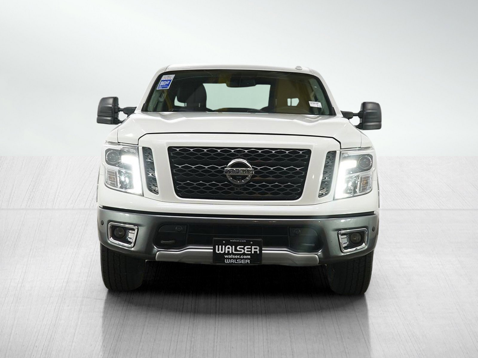 Used 2017 Nissan Titan PRO-4X AWD/4WD image 7