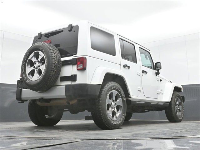 Used 2017 Jeep Wrangler Unlimited Sahara w/ Connectivity Group image 40