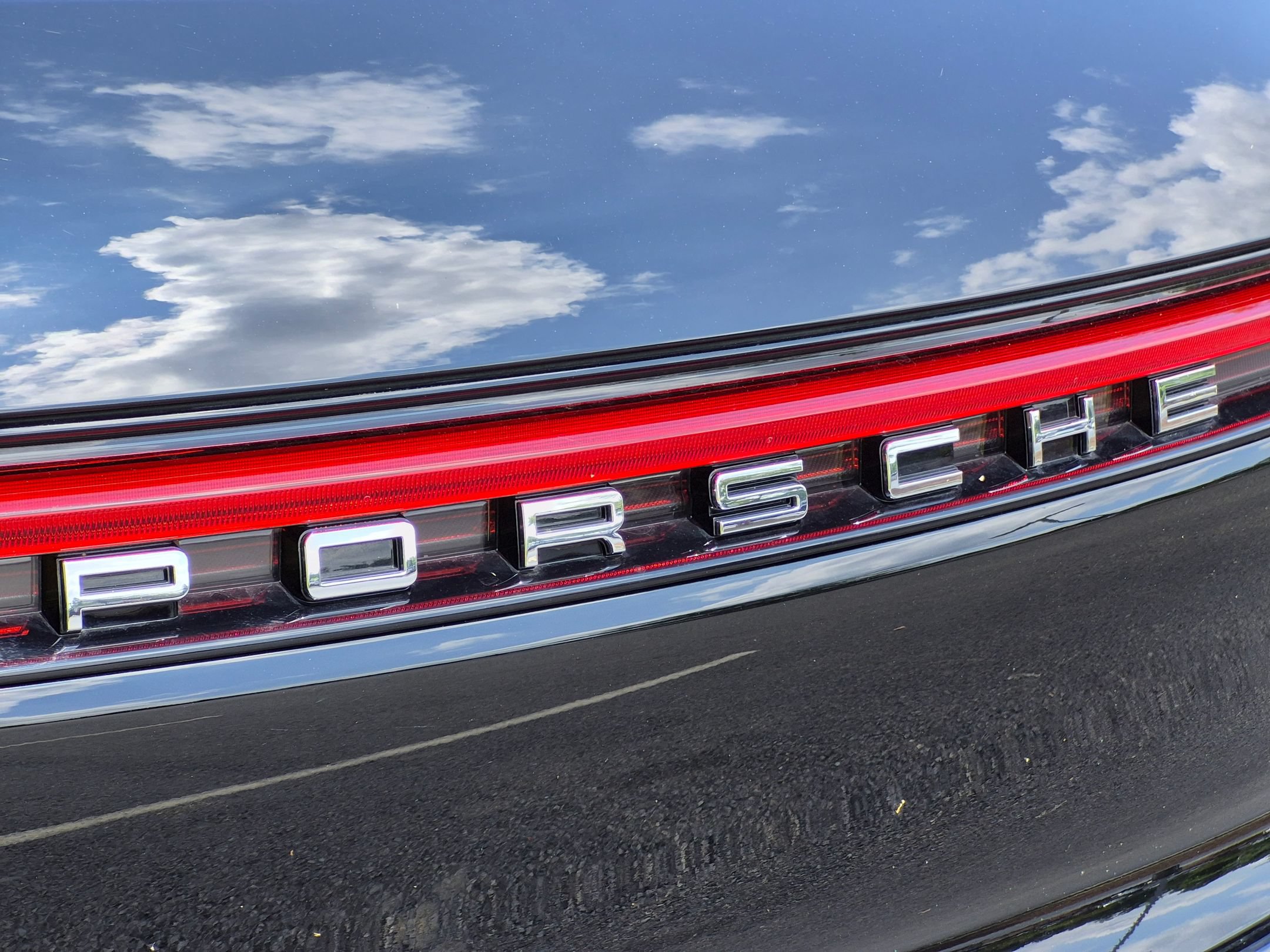 Certified 2026 Porsche Macan AWD/4WD image 29