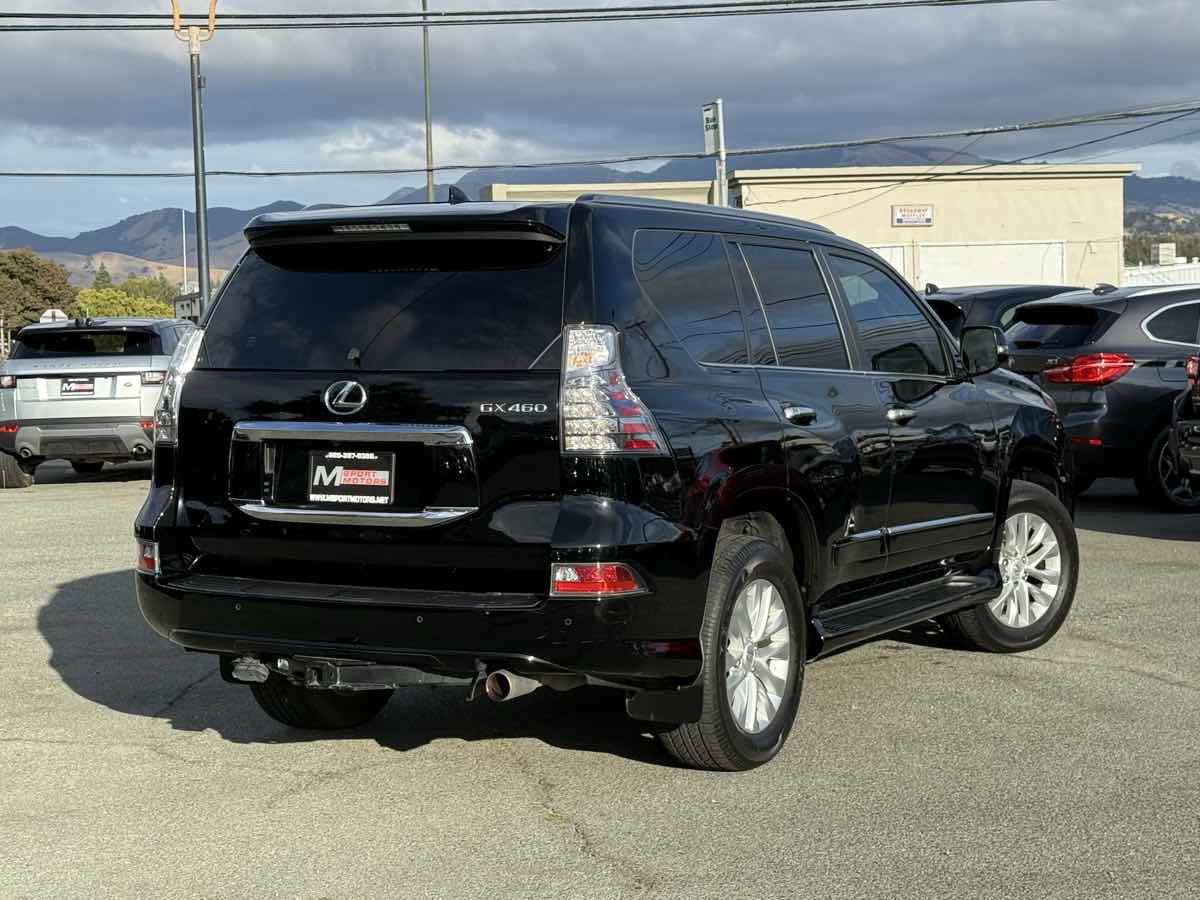 Used 2017 Lexus GX 460 image 10