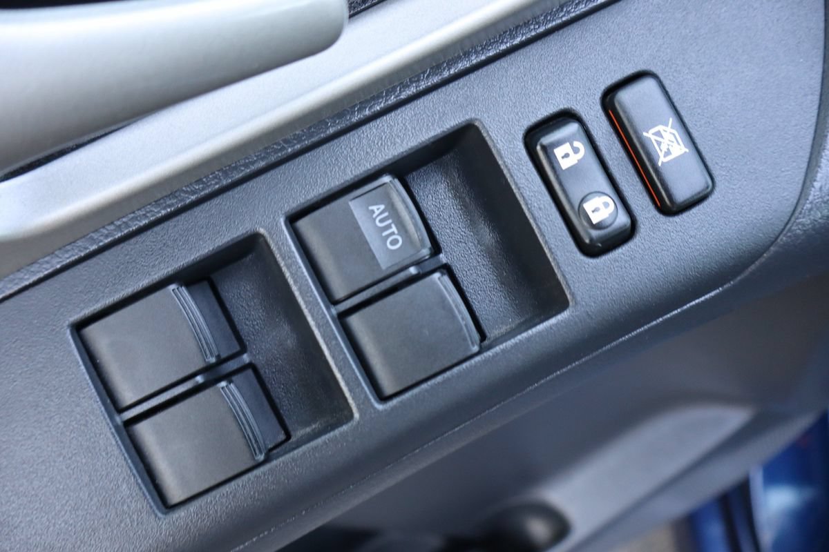 Used 2009 Toyota Matrix FWD image 27