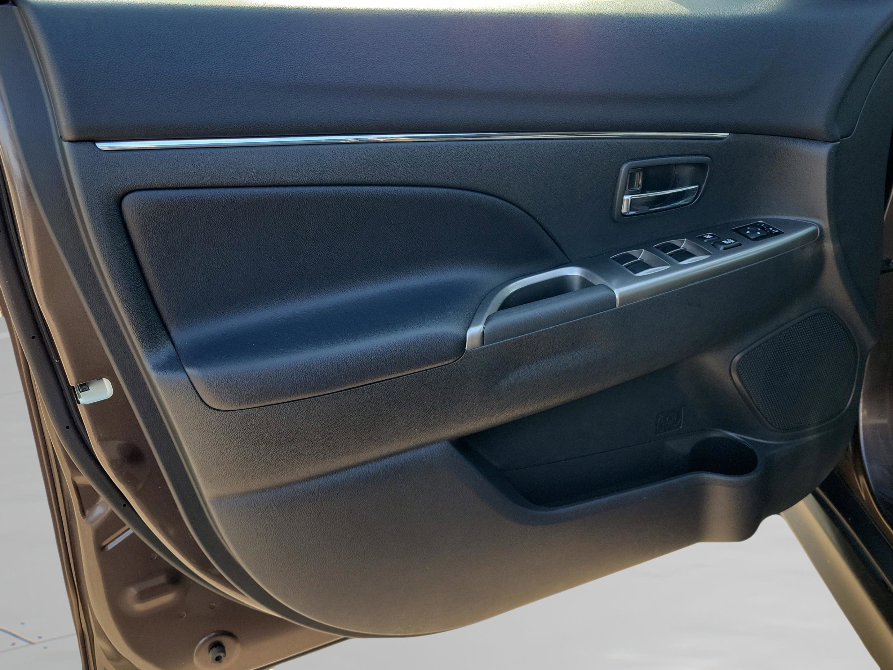 Used 2024 Mitsubishi Outlander Sport SE image 30