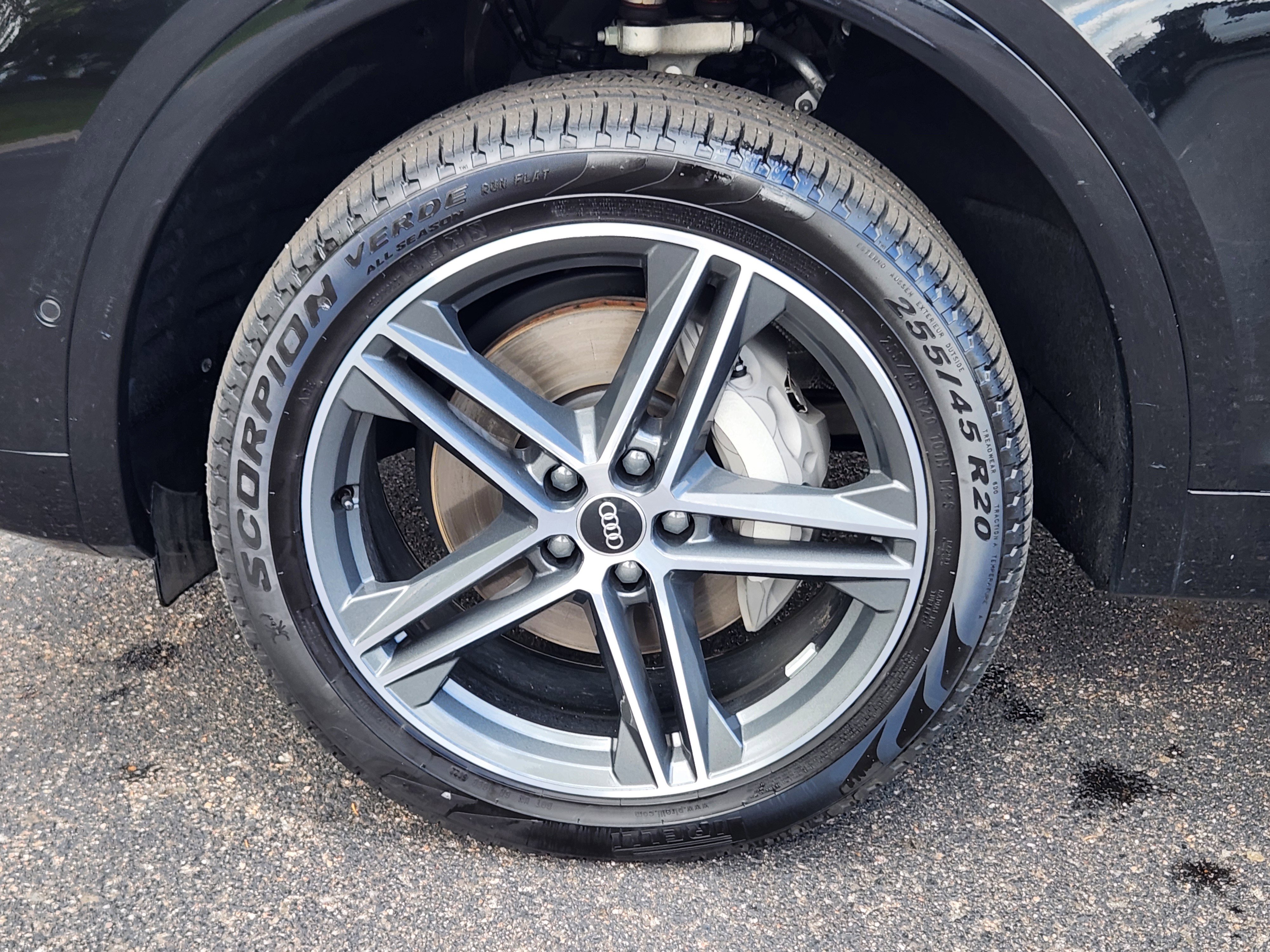 Used 2023 Audi Q5 e Prestige AWD/4WD image 22