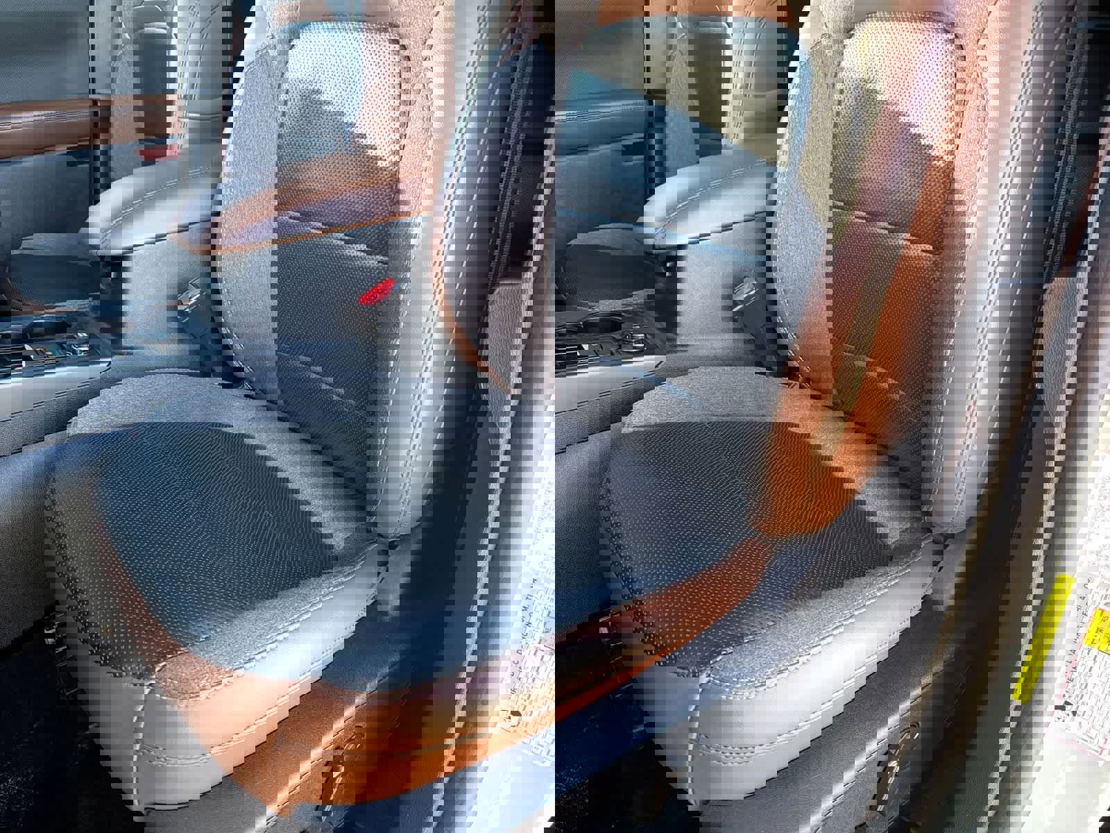 Used 2021 Ford Bronco Sport Outer Banks w/ Outer Banks Package (96D) image 17