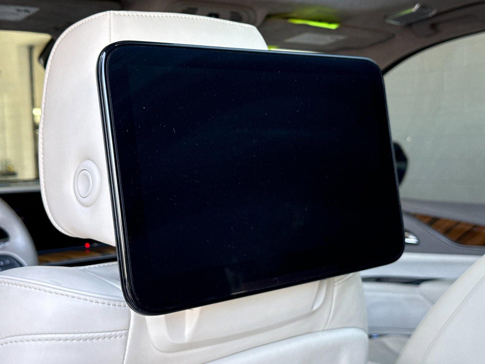 Used 2021 Cadillac Escalade Sport Platinum image 16