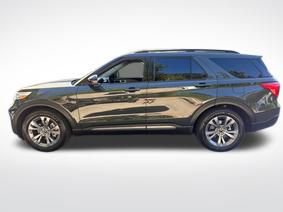 Used 2022 Ford Explorer XLT w/ Equipment Group 202A RWD image 9