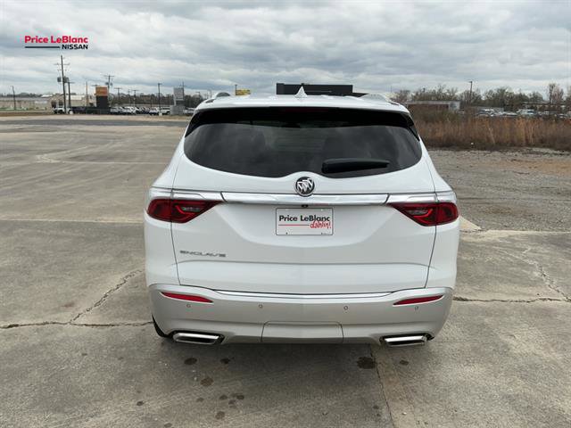 Used 2024 Buick Enclave Essence w/ Experience Buick Package image 5