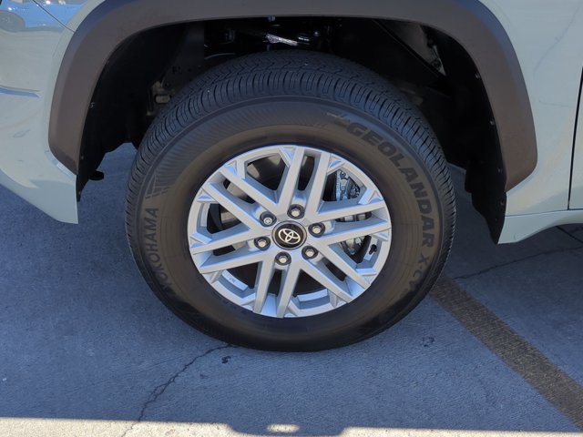 Used 2026 Toyota Tundra SR5 w/ SR5 Convenience Package AWD/4WD image 23