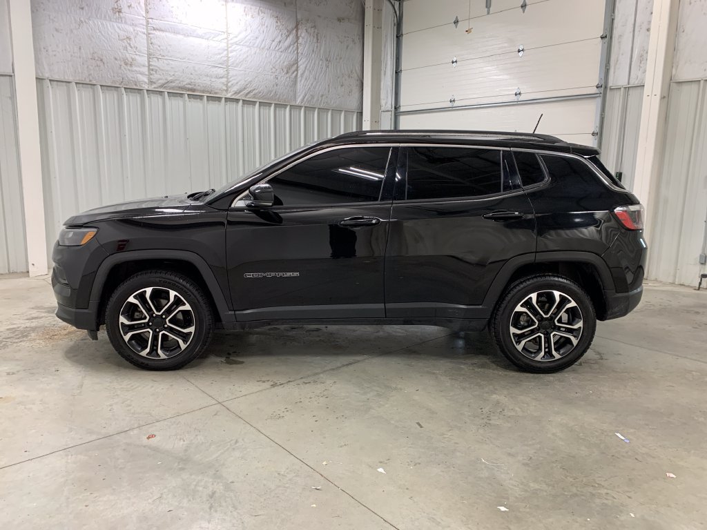 Used 2022 Jeep Compass Limited AWD/4WD image 4
