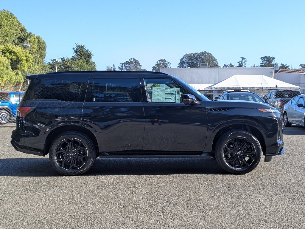 New 2027 INFINITI QX80 Sensory AWD/4WD image 4