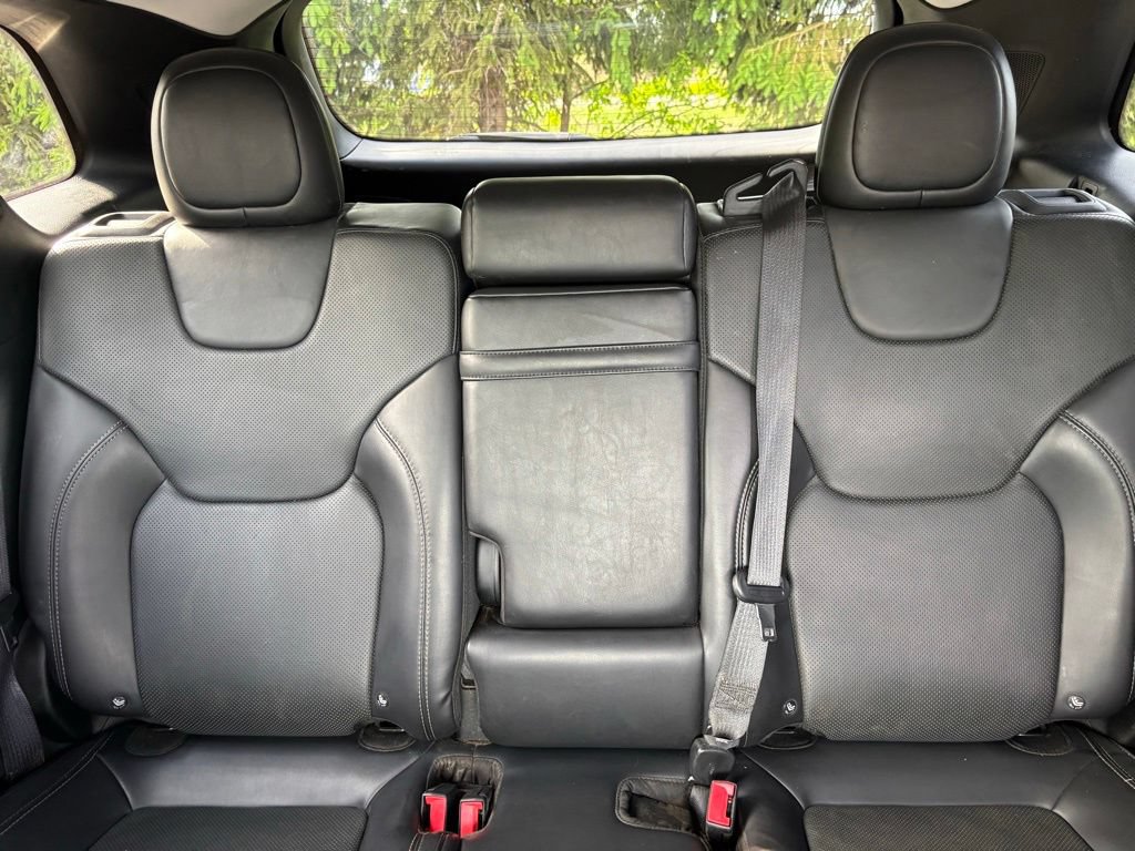 Used 2019 Jeep Cherokee Limited w/ Technology Group AWD/4WD image 23