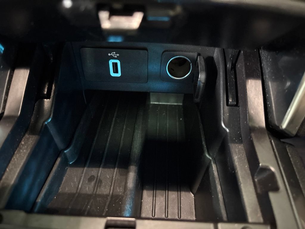 Used 2019 Ford Explorer Limited w/ Ford Safe & Smart Package AWD/4WD image 20