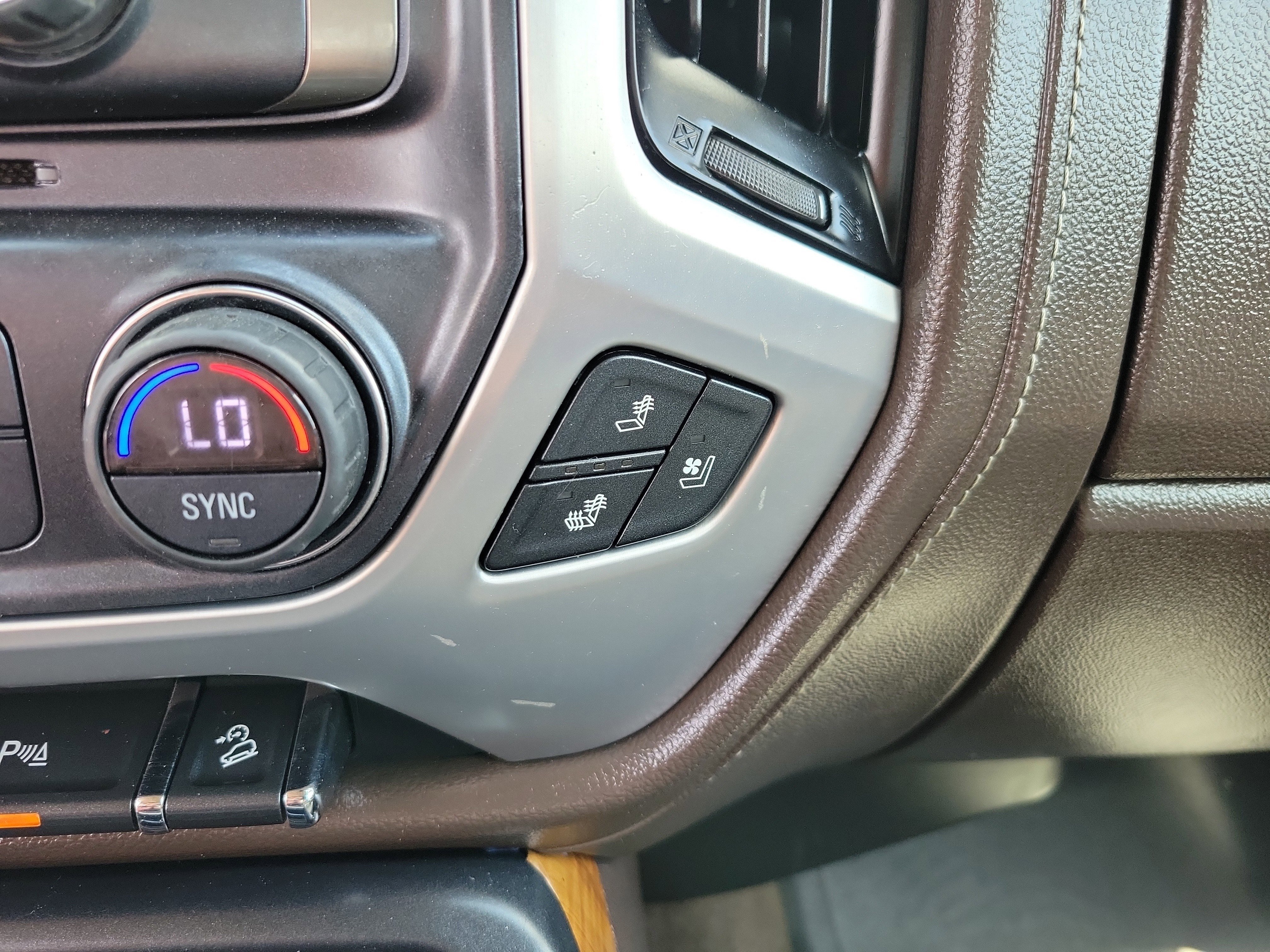 Used 2017 GMC Sierra 1500 SLT w/ SLT Premium Package image 12