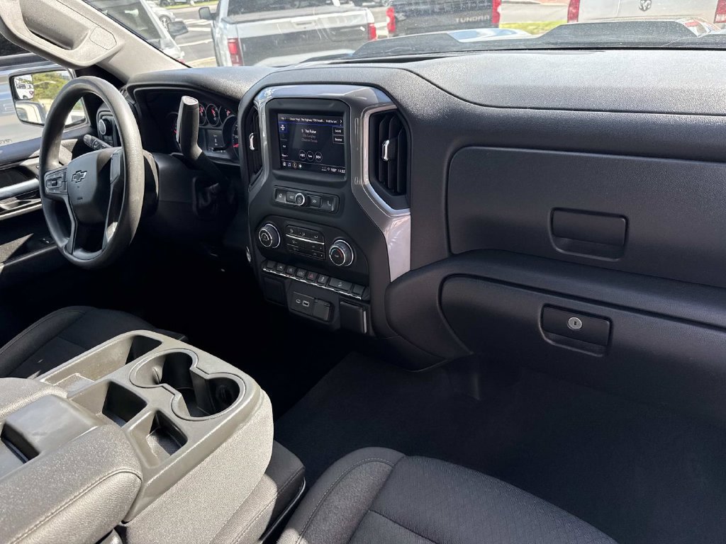 Used 2022 Chevrolet Silverado 1500 Custom Trail Boss AWD/4WD image 13