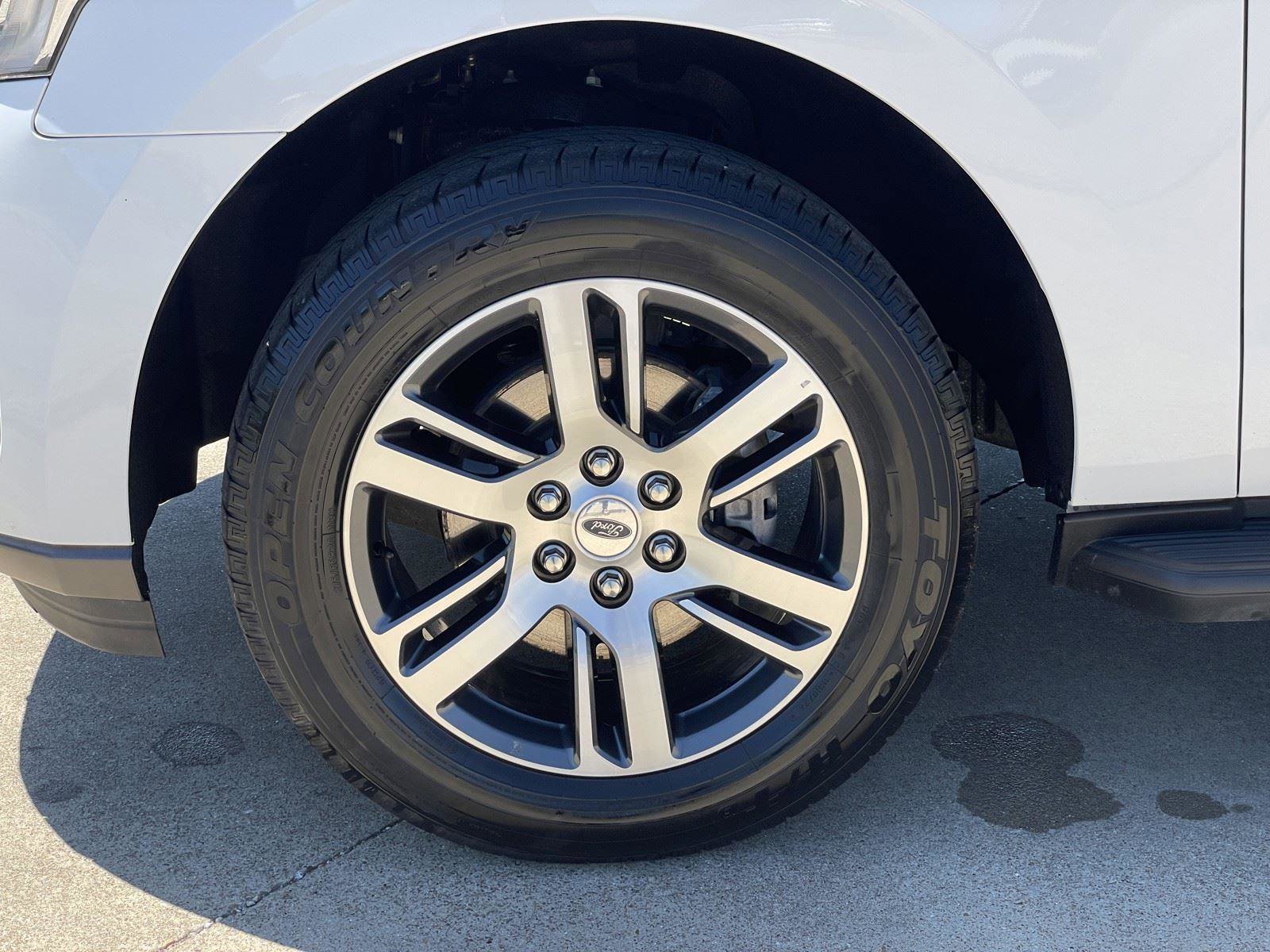Used 2024 Ford Expedition Limited RWD image 58
