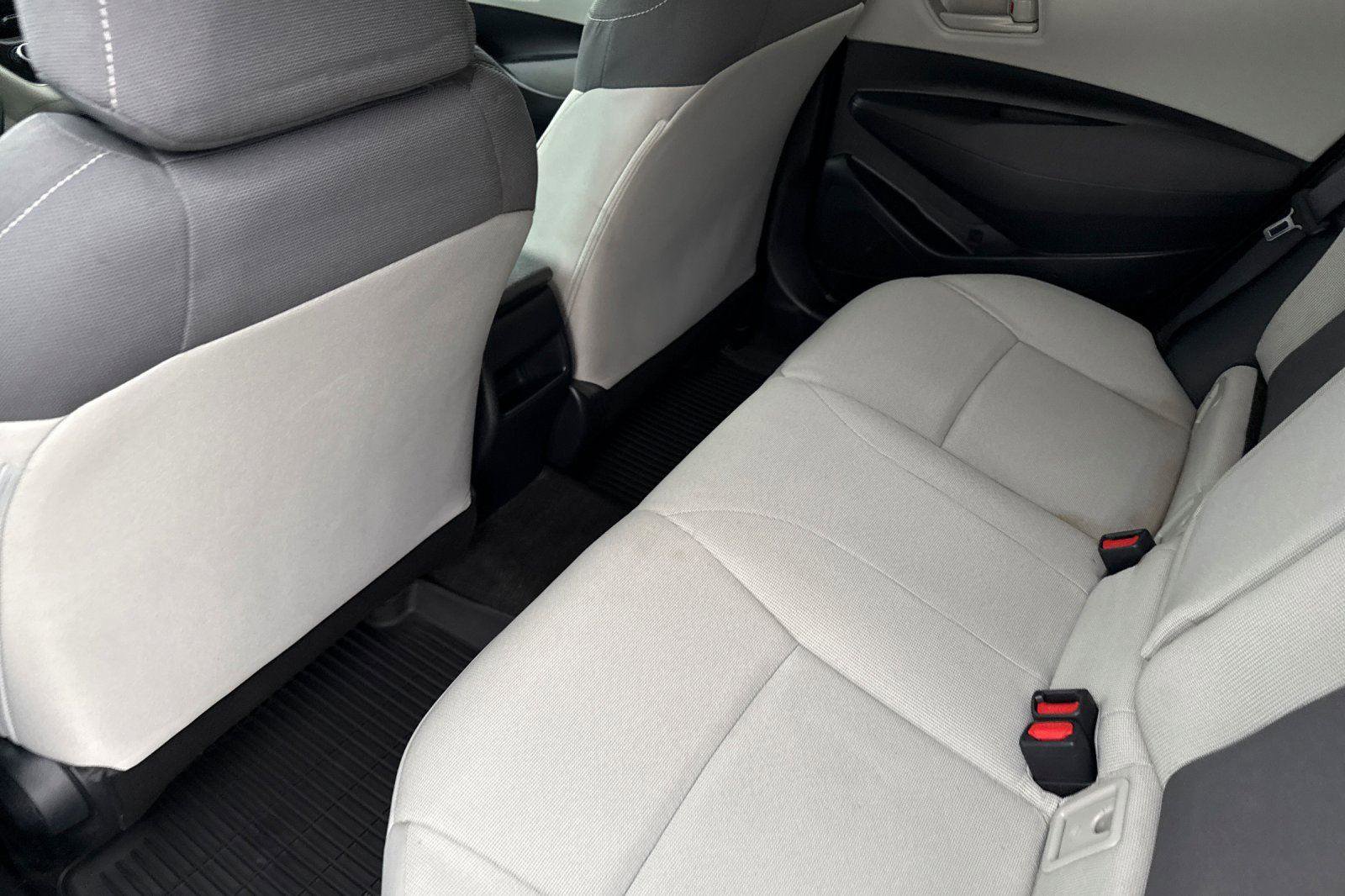 Used 2022 Toyota Corolla LE image 8