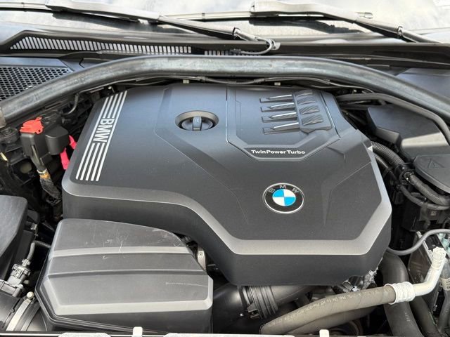 Used 2021 BMW 330i Sedan w/ Driving Assistance Package image 32