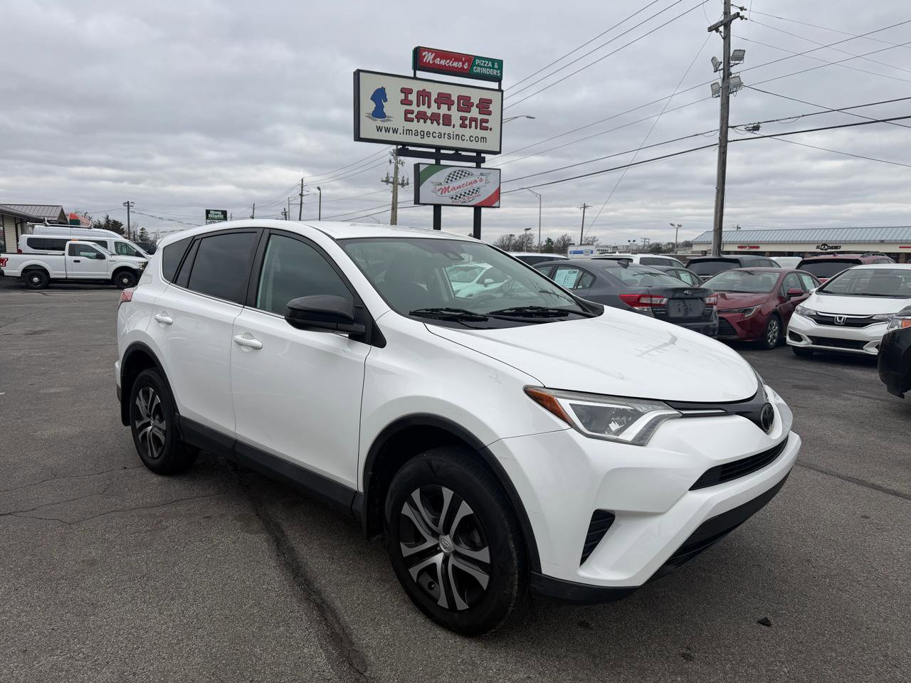 Used 2018 Toyota RAV4 LE w/ All Weather Liner Package image 4