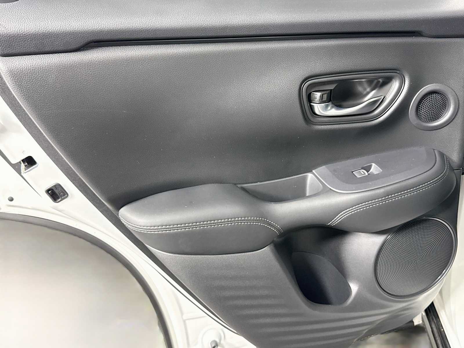 Certified 2026 Honda HR-V EX-L image 27