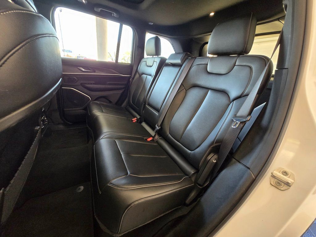 Used 2024 Jeep Grand Cherokee Limited 4xe image 24