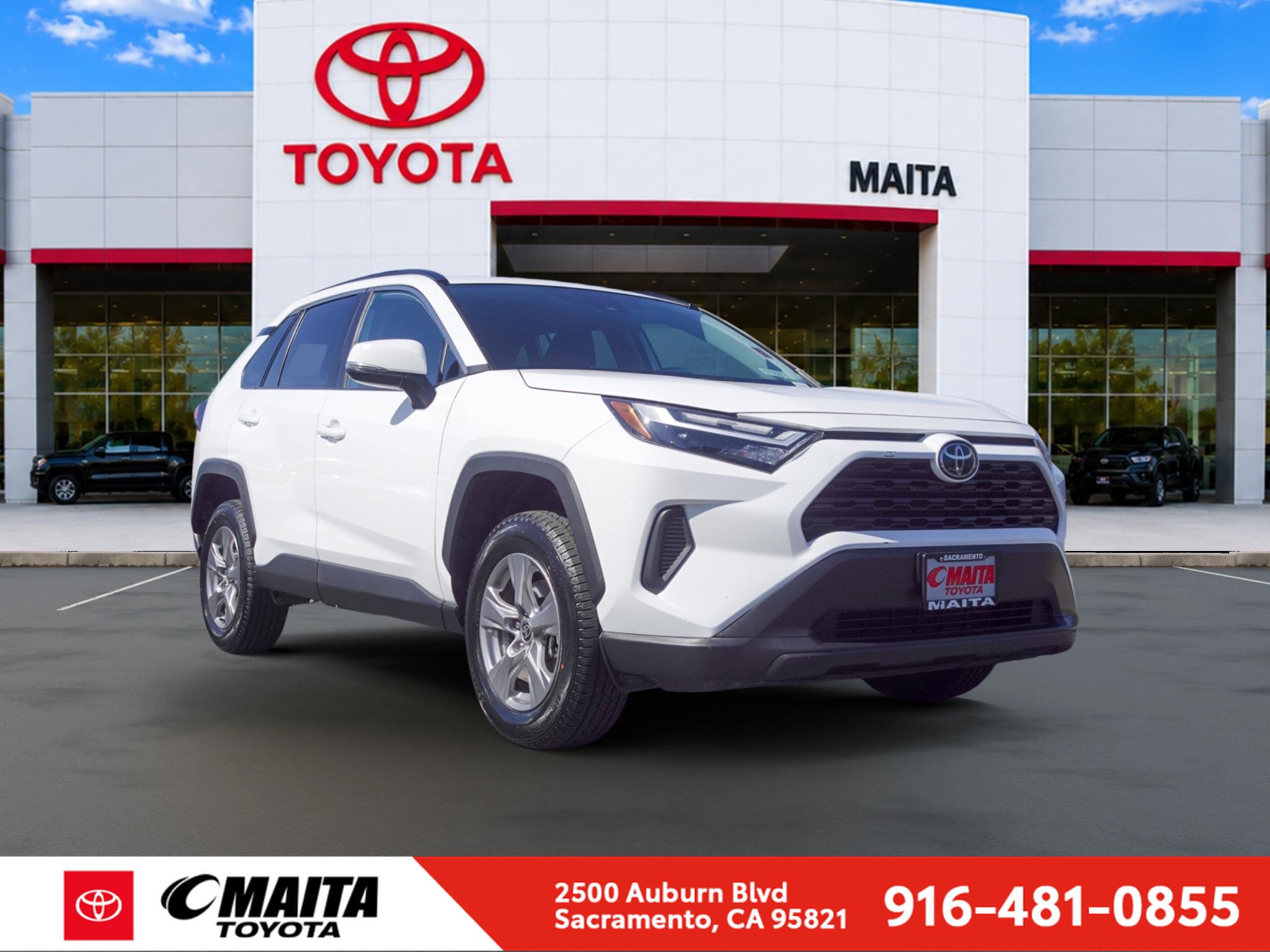 Used 2025 Toyota RAV4 XLE AWD/4WD image 1