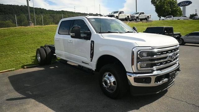New 2026 Ford F350 Lariat AWD/4WD image 2