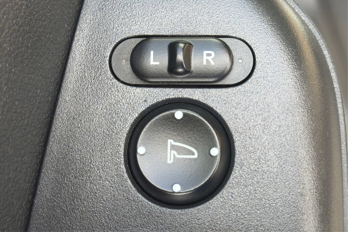 Used 2016 Honda CR-V EX image 39