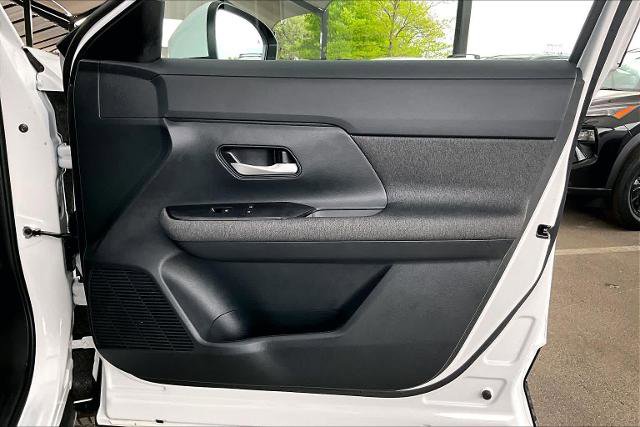 Certified 2025 Nissan Kicks SV AWD/4WD image 22
