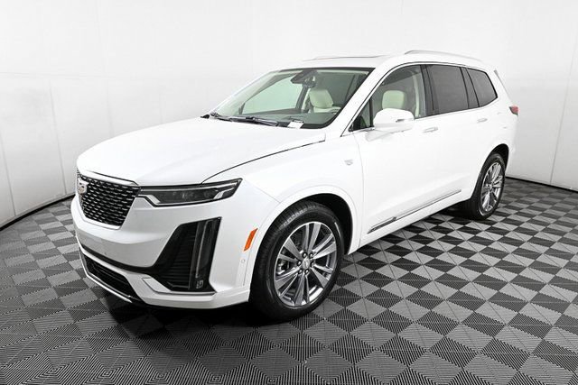 New 2025 Cadillac XT6 Premium Luxury w/ Technology Package image 3