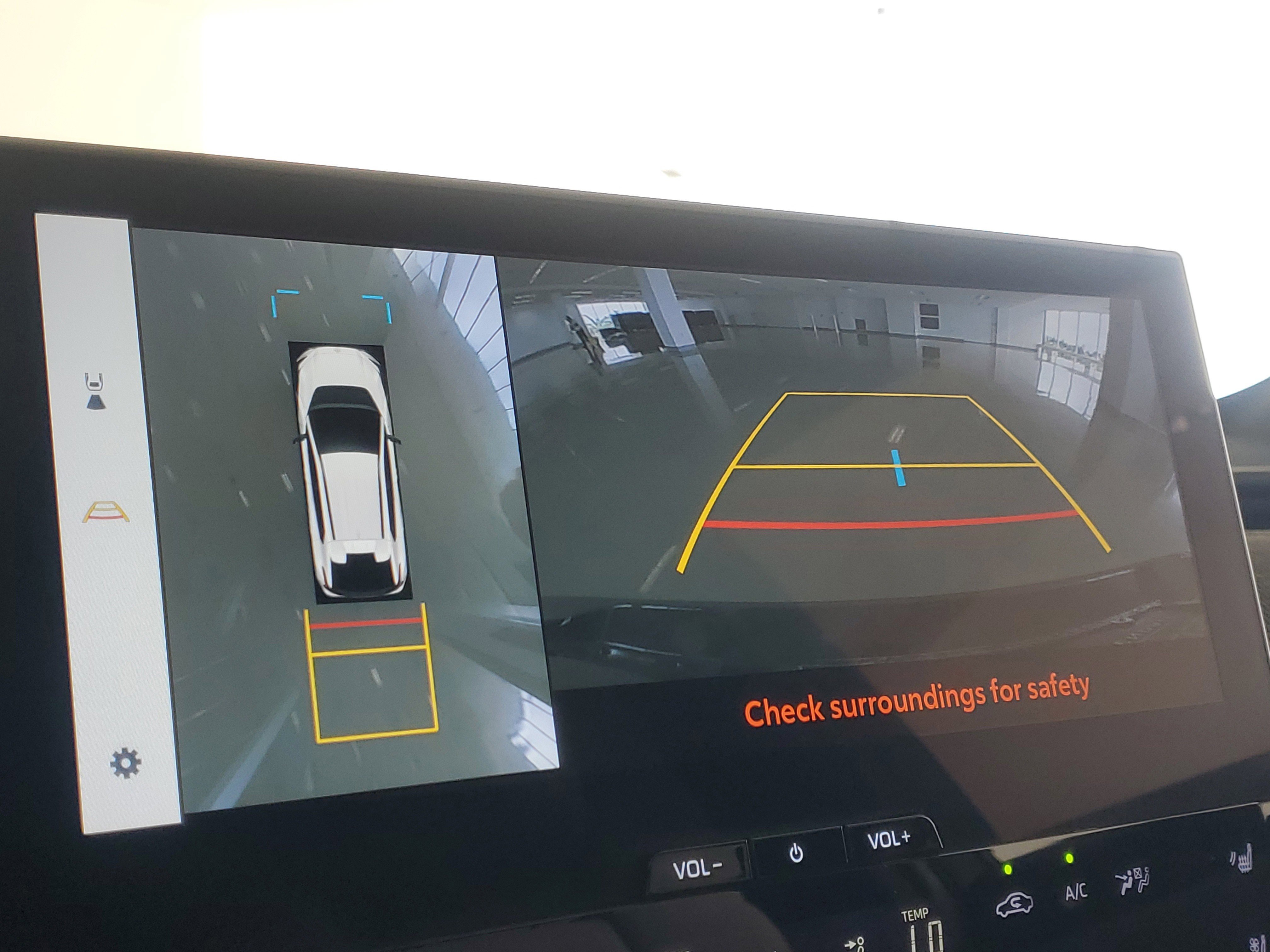 Used 2024 Toyota bZ4X Limited FWD image 32