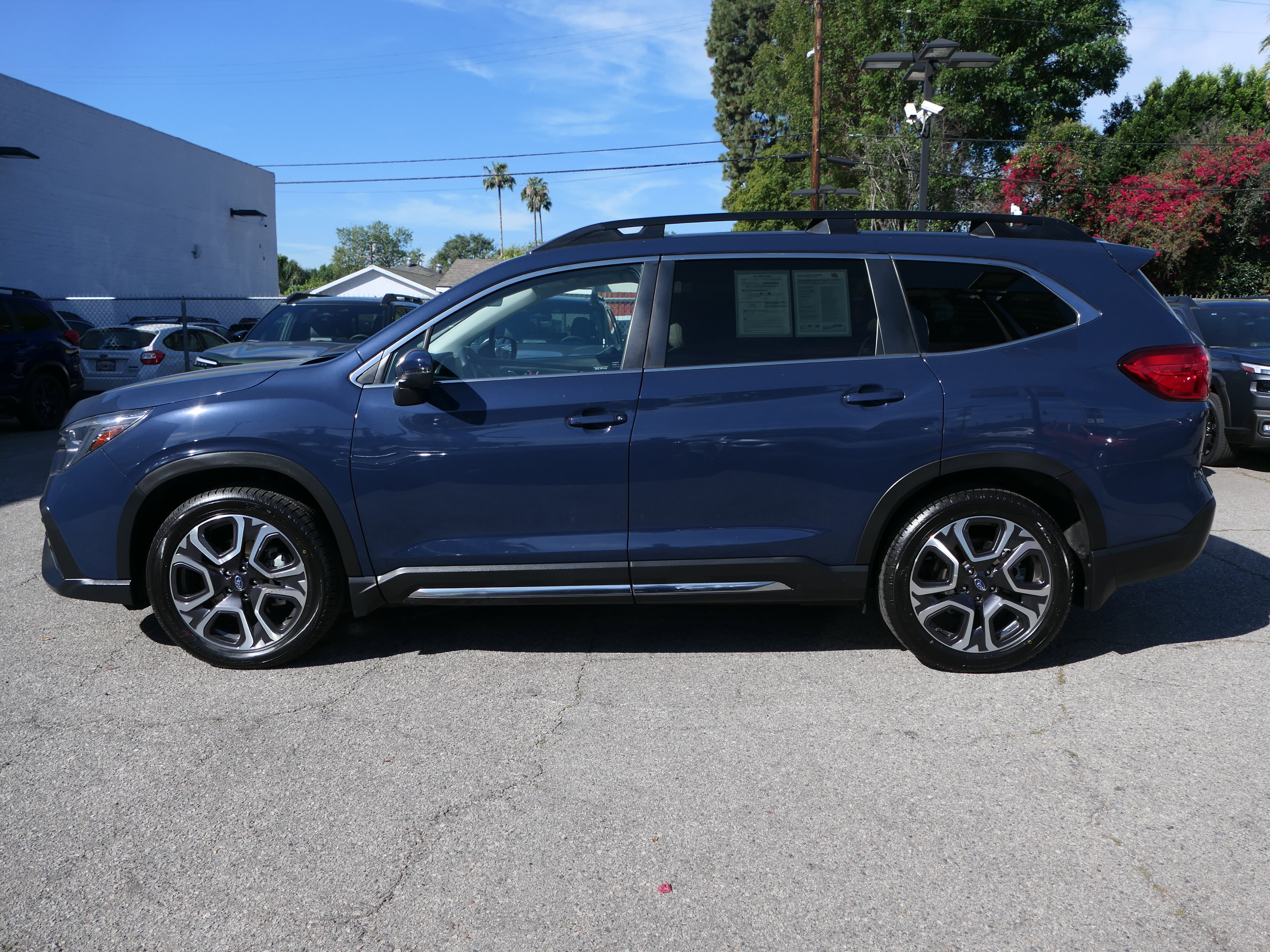 Certified 2023 Subaru Ascent Limited image 2