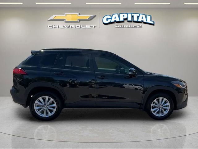 Used 2024 Toyota Corolla Cross LE FWD image 6