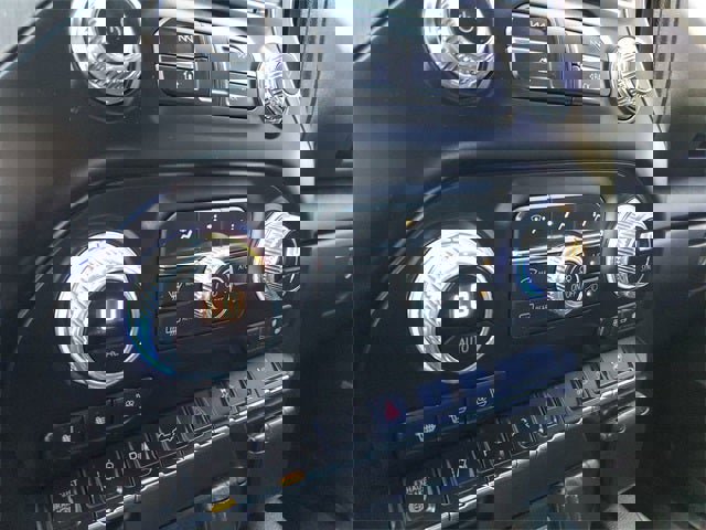 Used 2020 GMC Sierra 3500 Denali w/ Denali Ultimate Package image 79